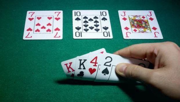 The art of betting in poker